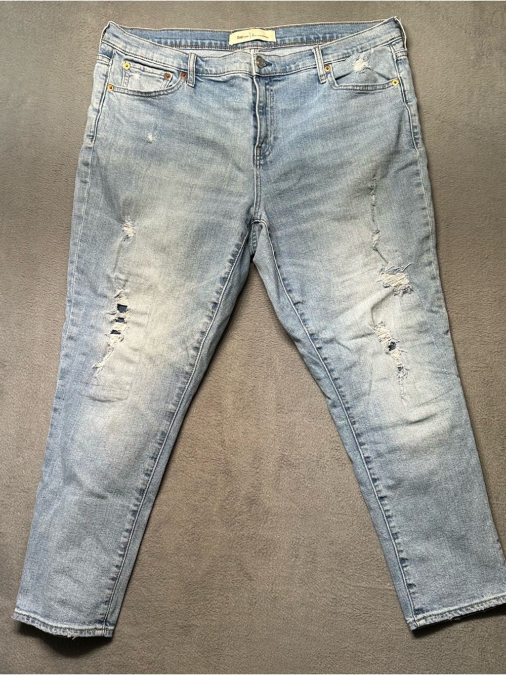 Gap 1969 Womens 33 Girlfriend Jeans Light Wash Distressed Denim Casual EUC